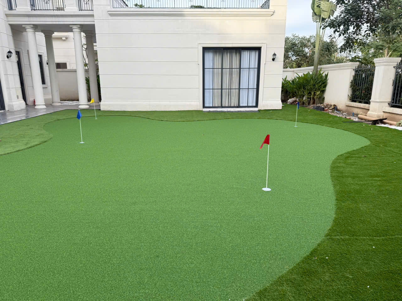 cỏ nhân tạo sân golf mini 